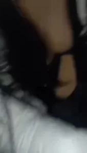 戴眼镜的反差大奶少妇床上非常骚