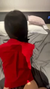 [原创]调教上道的良家小少妇，自带小玩具，喷的满床都是水