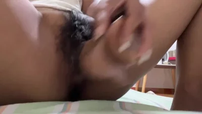 【原创】00后妹妹无聊就用忍不住玩阳具