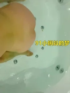 带着学妹情趣房开草