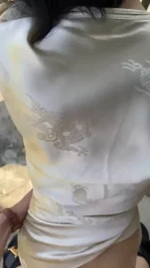 白天公园野战房产公司女销售筒介附完整高清全集